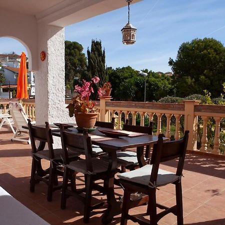 Lovely House A Few Steps To The Beach With Sea View Vélez Exterior foto