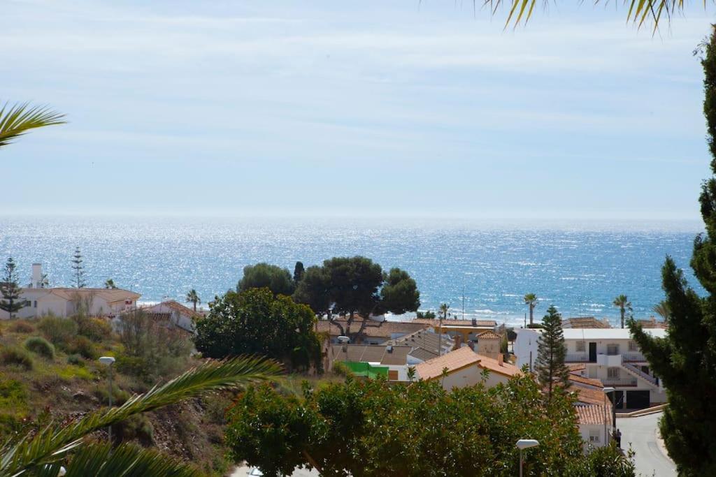 Lovely House A Few Steps To The Beach With Sea View Vélez Exterior foto