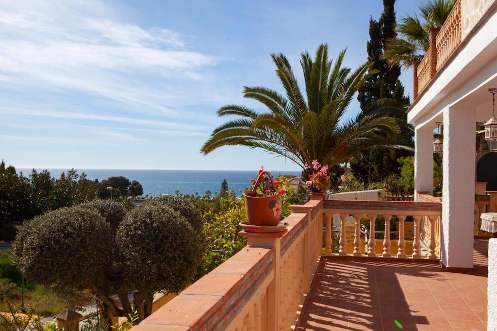 Lovely House A Few Steps To The Beach With Sea View Vélez Exterior foto